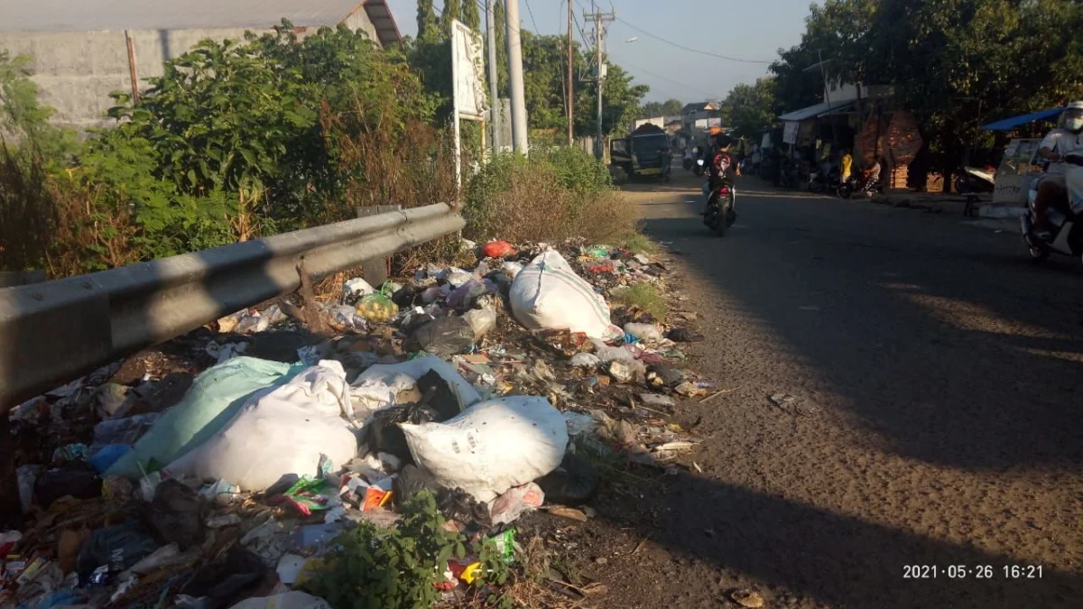 Kesal Banyak Oknum yang Buang Sampah Sembarangan