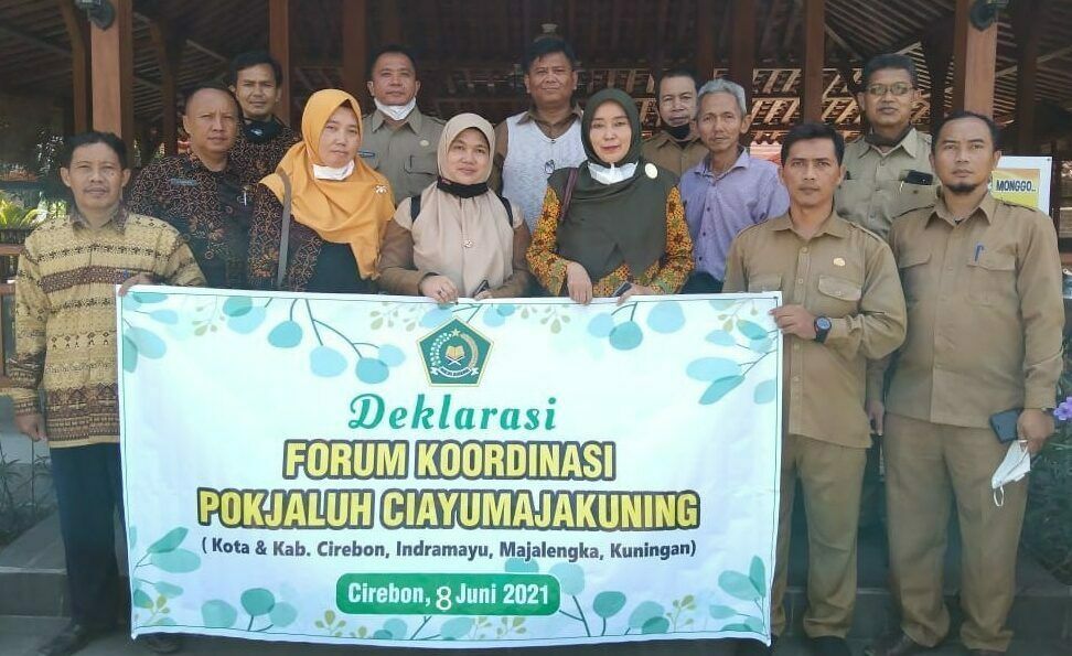 Komitmen Membangun Moderasi Beragama Komitmen Membangun Moderasi Beragama