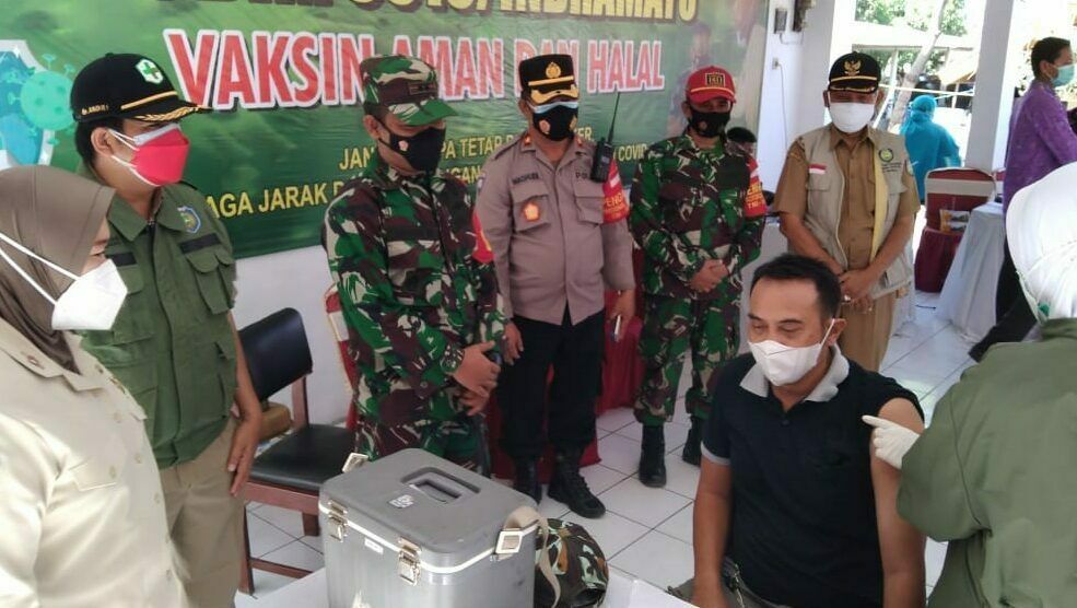 Jemput Bola lewat Serbuan Vaksinasi