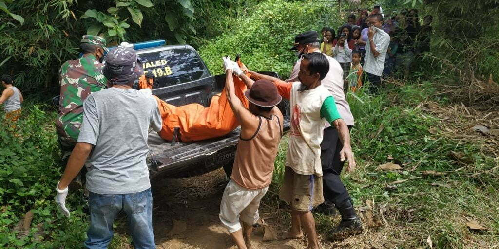 Mayat Perempuan Ngambang di Sungai Cisanggarung