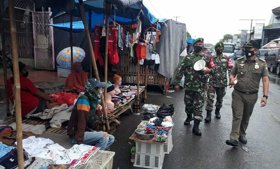 Satgas Covid-19 Tutup Pasar Sandang Jatibarang