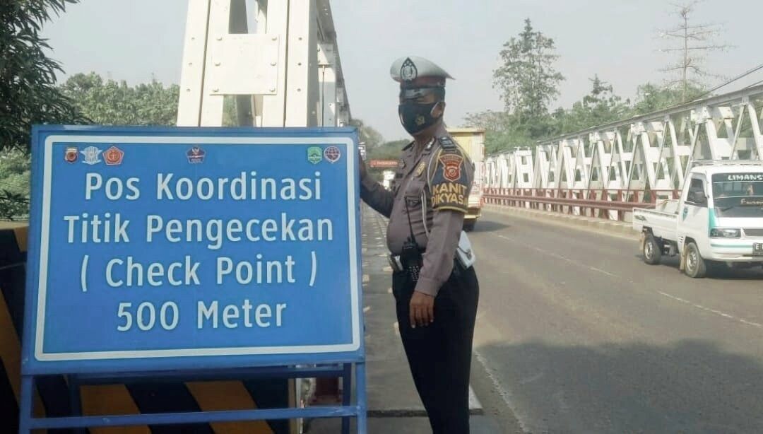 Polisi Lakukan Penyekatan di Perbatasan Majalengka