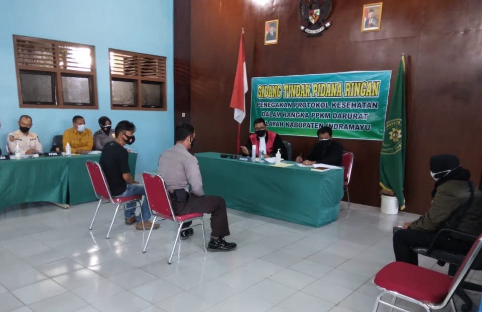 Empat Minimarket Didenda Rp5 Juta