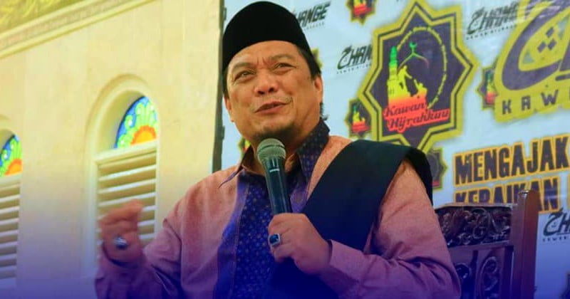 Giliran Yahya Waloni Diangkut Polisi Giliran Yahya Waloni Diangkut Polisi