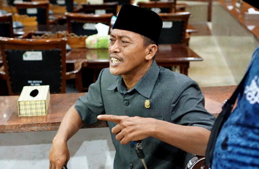 Ketua Fraksi PDIP Mendadak Dicopot