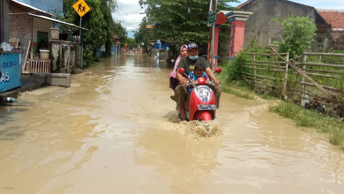 Dua Bulan Lebih, 16 Kali Banjir Banjir-Desa-Gunungsari