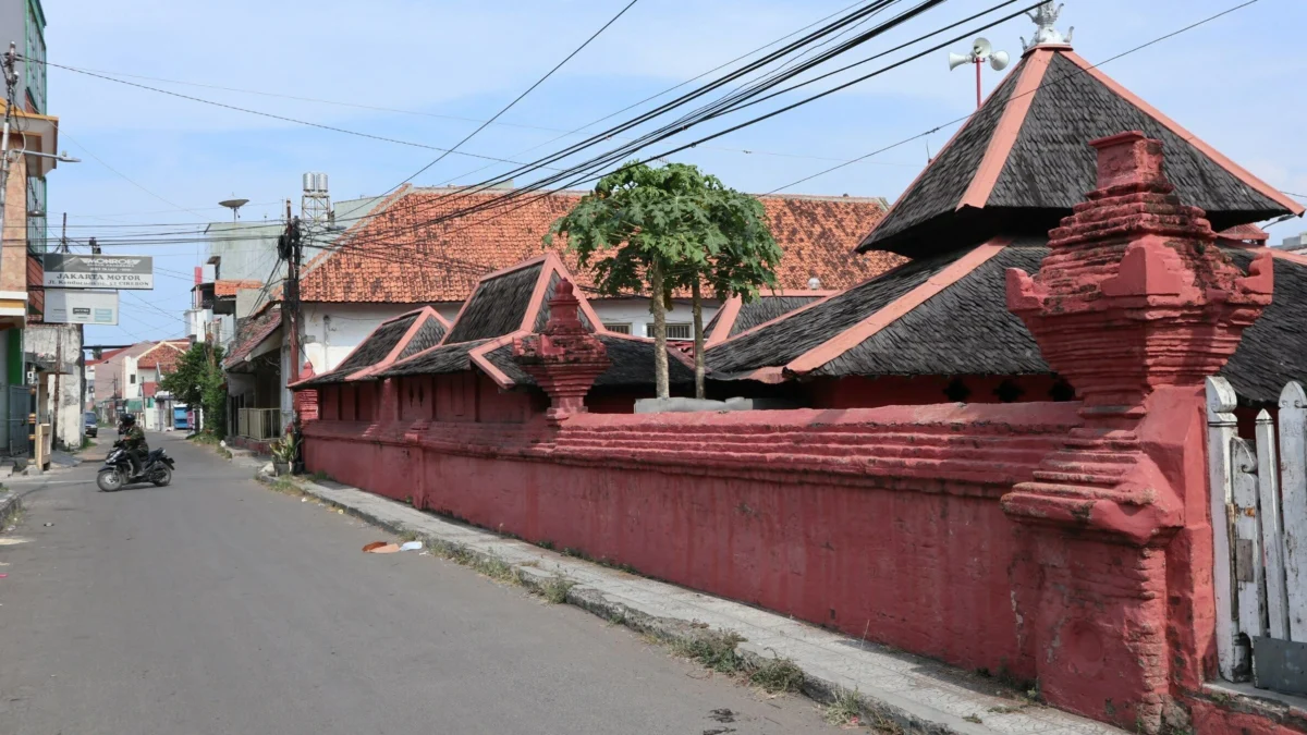 Kalau Kopi, Singgah Bukber di Masjid Merah Panjunan