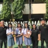 SMA Santa Maria 1 Cirebon Juara I Debate Competition