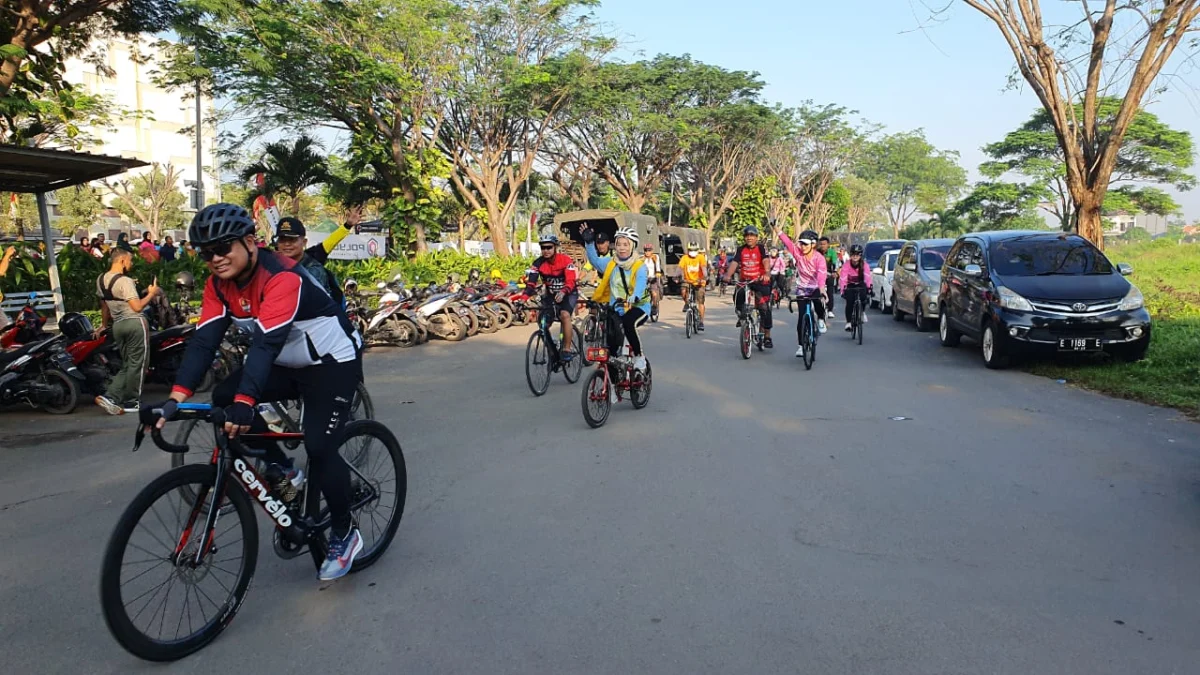 Polres Ciko Gelar Fun Bike and Aerobic Polres Ciko Gelar Fun Bike and Aerobic
