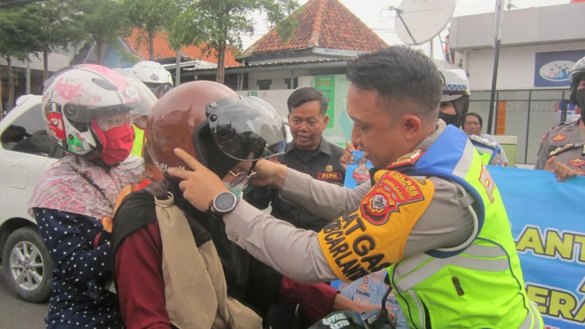 Patroli Besar, Ingatkan Pengendara Tertib Berlalu Lintas