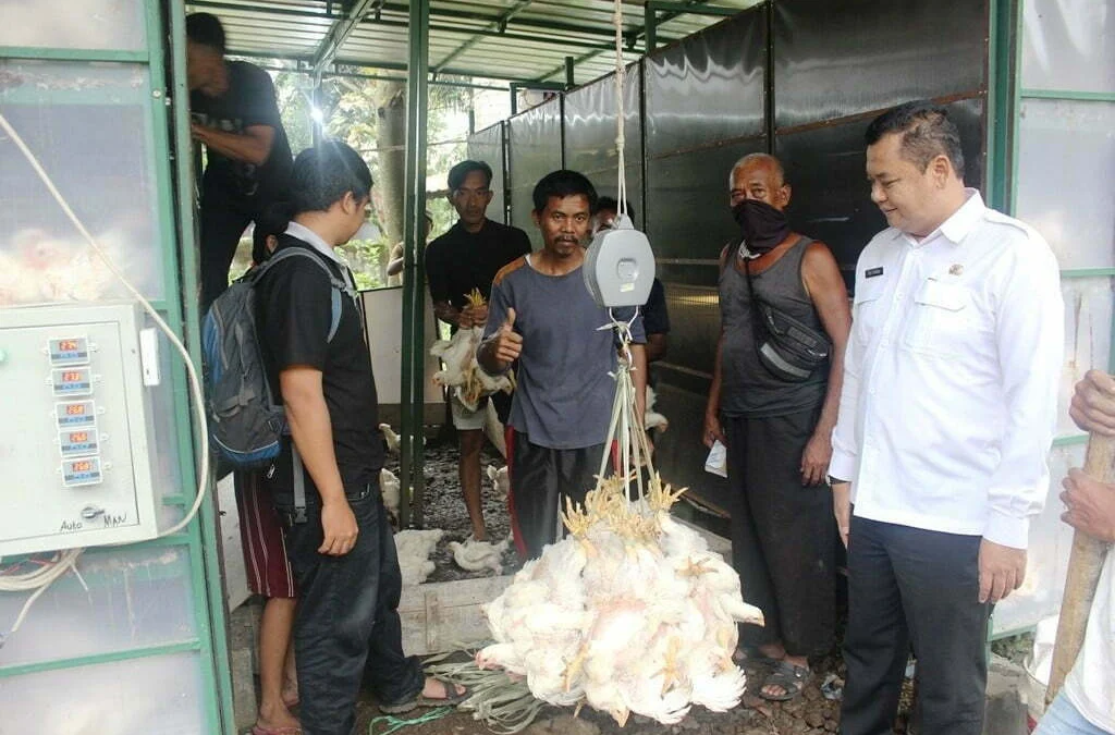 Warung Koperasi Ubah Mindset Keluarga Penerima Manfaat