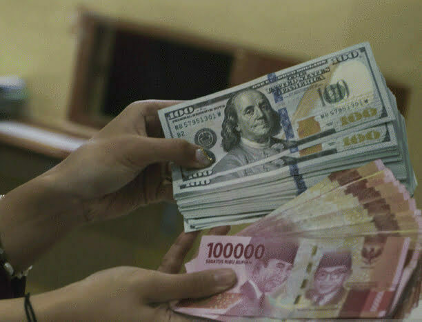 Kurs-rupiah-menguat-di-posisi-Rp-15575