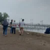 Yuh, Akhir Pekan di Pantai Kejawanan Ada Hiburan Menarik