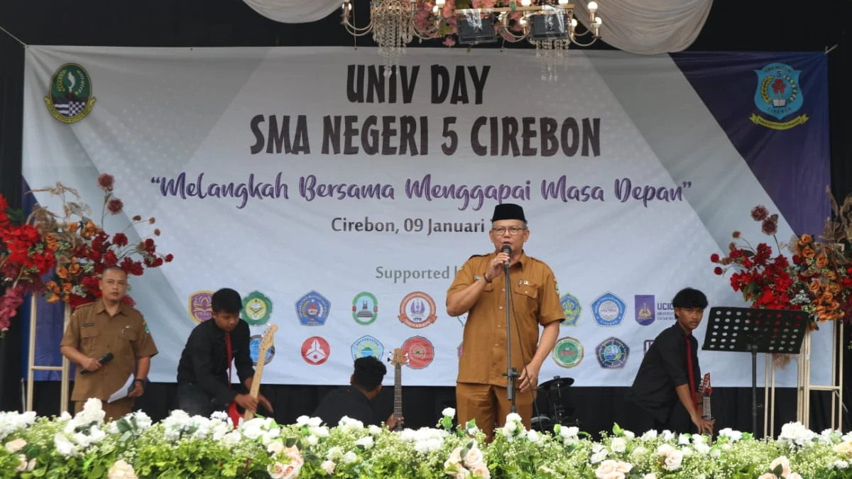 SMAN 5 Cirebon Gelar Univday