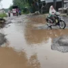 jalan-rusak-parah