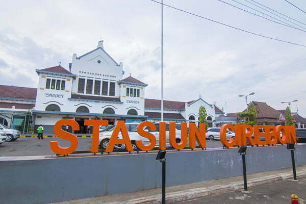 stasiun-kereta-cirebon