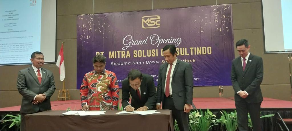 GRAND OPENING: Grand opening PT MSC digelar di Patra Hotel Cirebon, disaksikan langsung jajaran Pemerintah Kota Cirebon, BUMD, serta para pengusaha, Selasa (24/1/2023). --FOTO: abdullah/radar cirebon