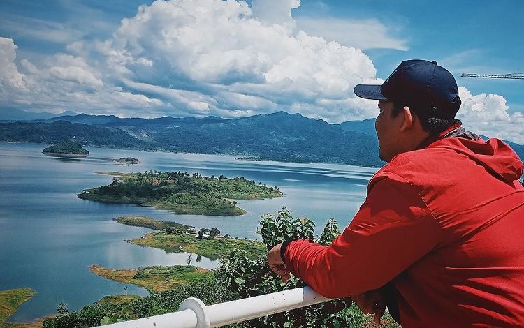 Di Waduk Jatigede Sumedang