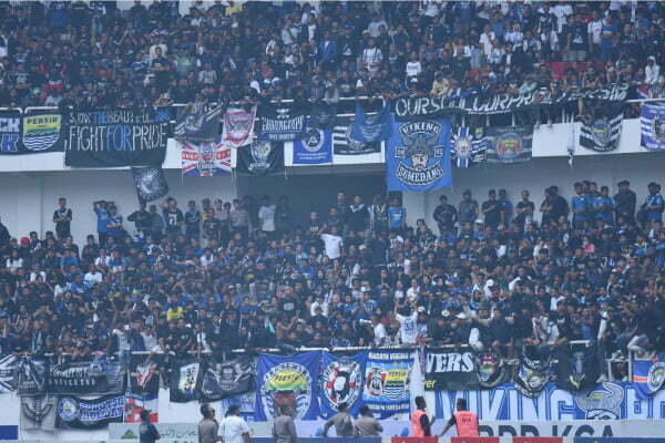 Dimana Persib vs PSS Sleman, bobotoh saat menonton langsung laga Persib.