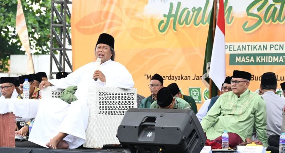 Harlah 1 Abad NU di Kabupaten Kuningan, Gus Muwafiq Sampaikan Tausiyah Kebangsaan