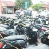 Polres Majalengka mengamankan puluhan motor hasil curanmor dari tangan penadah. Sedikitnya sebanyak 21 unit Kendaraan berbagai merk dari satu orang berinisial HM (34) yang merupakan warga Desa Suniabaru Kecamatan Banjaran berhasil diamankan