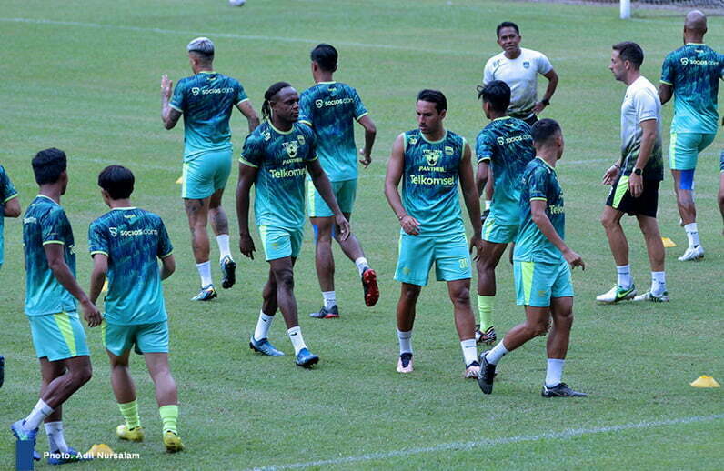 Jelang Bali United vs Persib Bandung, Skuad Persib siap pertahankan puncak klasemen.