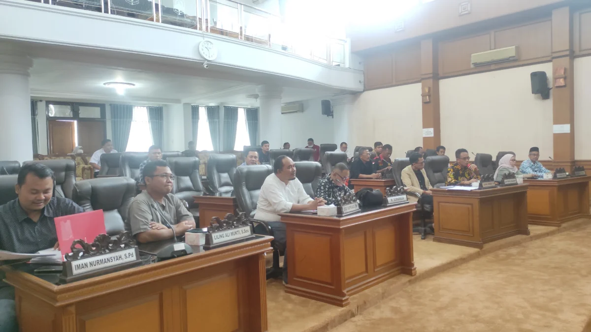 KPU Majalengka tidak hadir dalam rapat yang digelar di Gedung DPRD untuk klarifikasi rekrutmen PPS