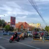 Suasana aktivitas masyarakat di Kota Cirebon sangat bergeliat. Capaian investasi tahun 2022 juga mencapai target. --FOTO: ANDI AZIS MUHTAROM/RADAR CIREBON