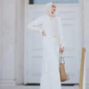 baju putih cocok dengan jilbab warna apa