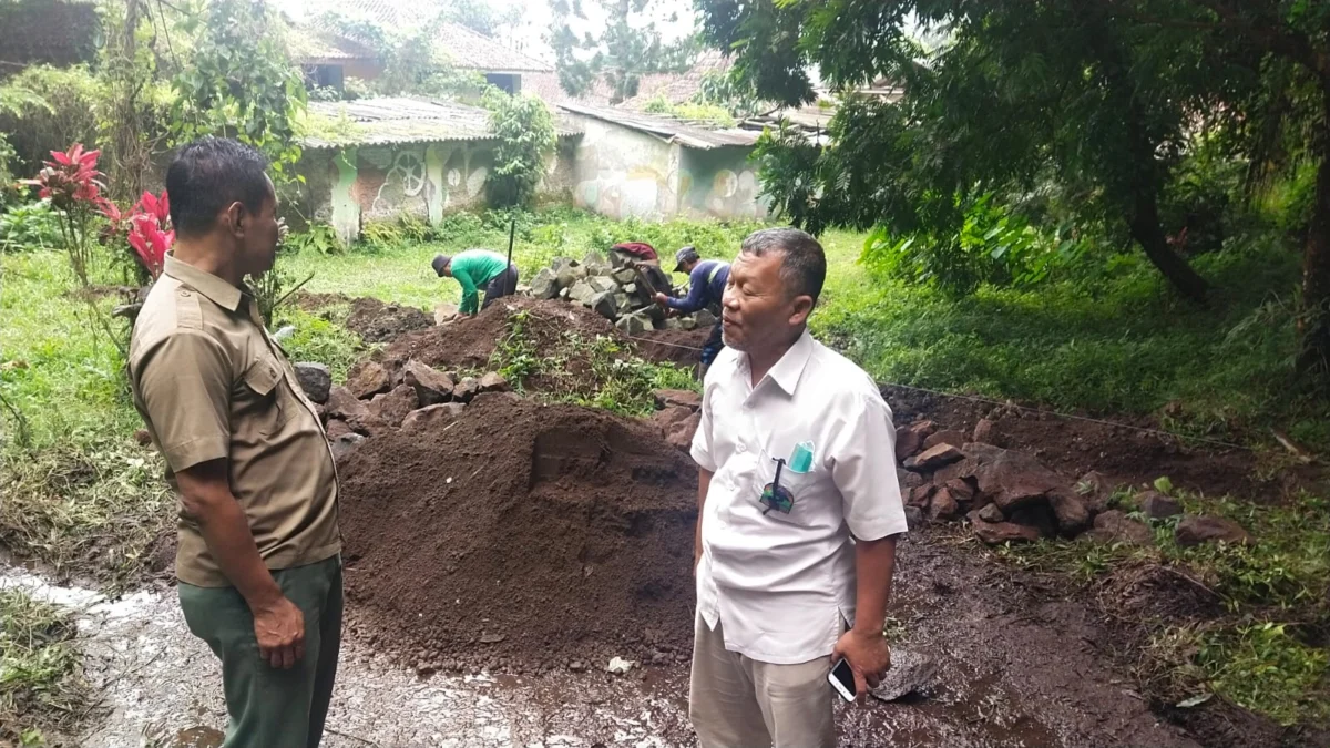 BPKAD Kuningan Hentikan Pembangunan Pondasi yang Dilakukan PT Linggarjati Wigena