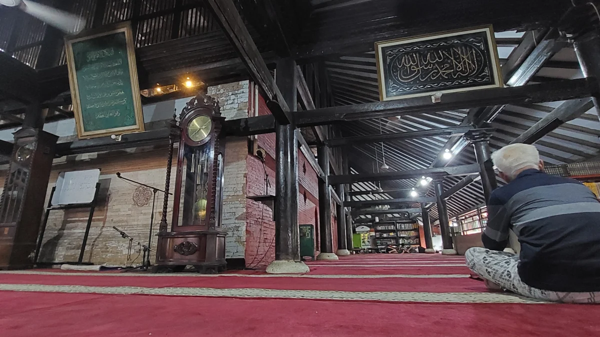 masjid agung sang cipta rasa