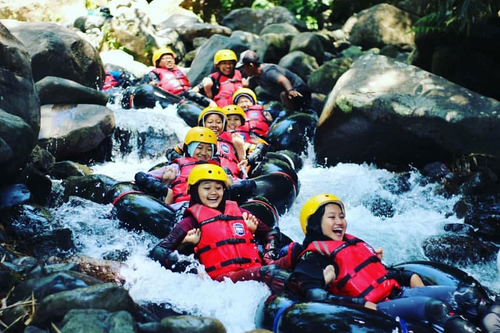 berani coba ? Arung jeram di majalengka memacu adrenalin!