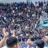 BOBOTOH TERSENYUM, Persija Gagal Geser Persib Bandung