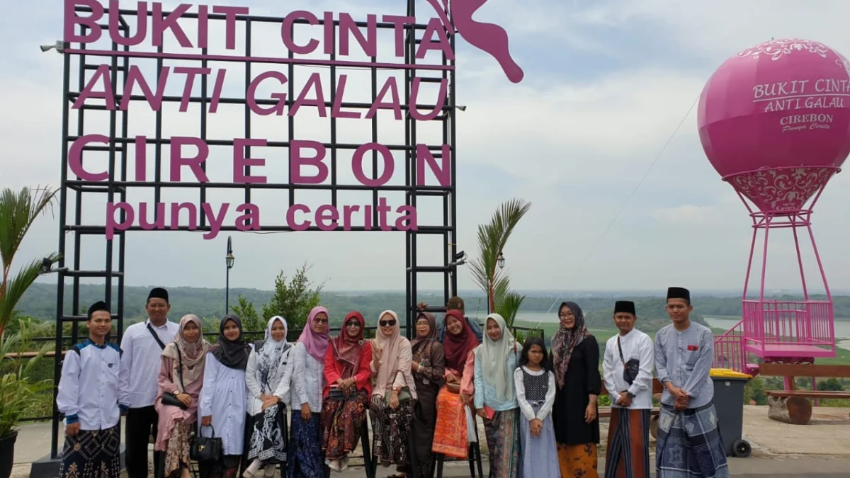 Wisata Bukit Cinta Anti Galau