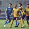 Jelang Persija vs Persib, Maung Bandung Tidak Bisa Diperkuat Bek Andalan