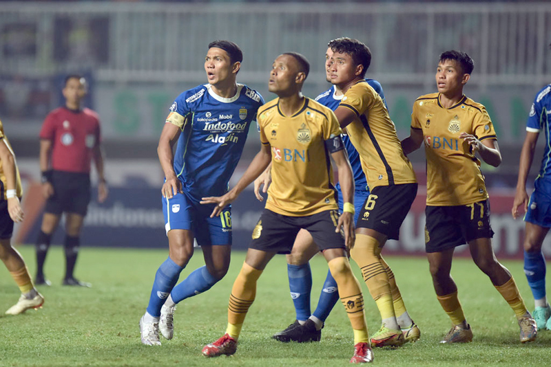 Jelang Persija vs Persib, Maung Bandung Tidak Bisa Diperkuat Bek Andalan