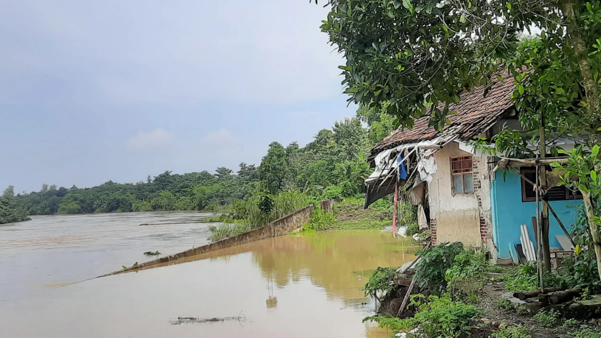 sungai-cimanuk