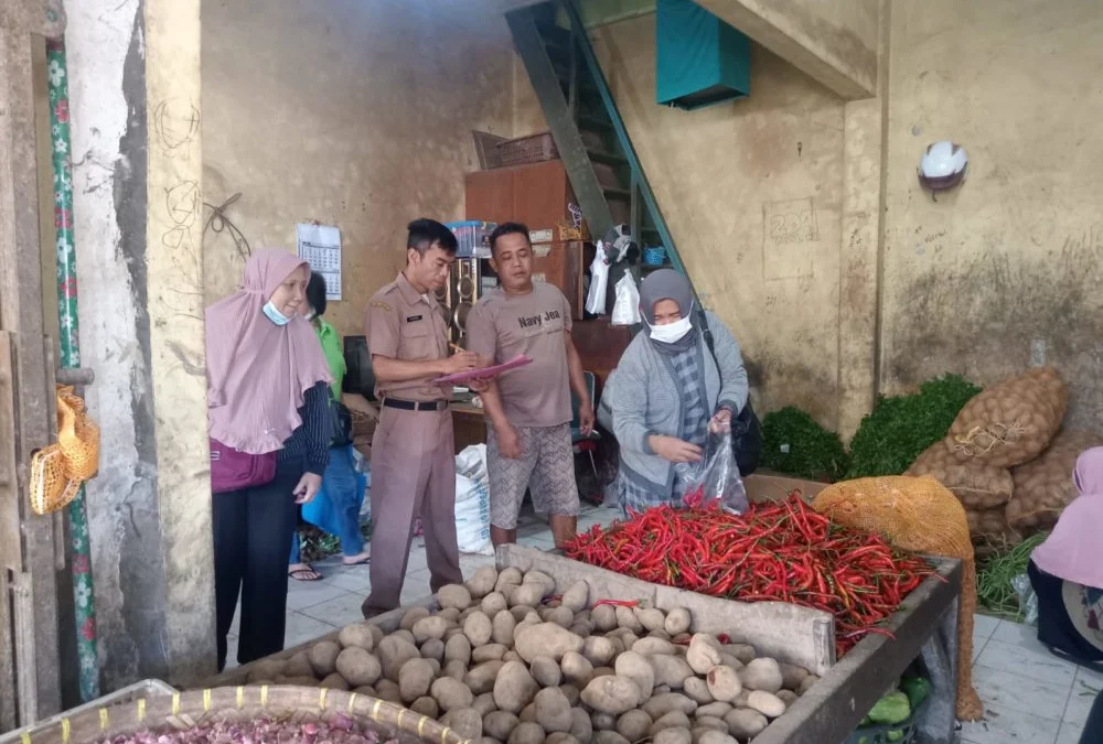 EMAK MENJERIT 10 Hari Lagi Puasa Harga Cabai dan Telur Ayam Naik Lagi