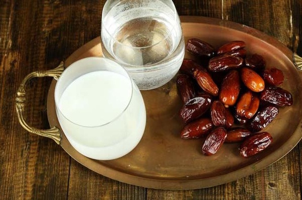 Wajib Tahu! Sunnah Berbuka Puasa Dengan Kurma: Ini Dia Anjuran, Manfaat dan Juga Haditsnya