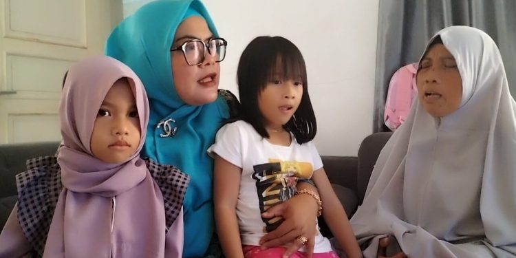 Jadi orang tua asuh bagi anak-anak korban kecelakaan maut