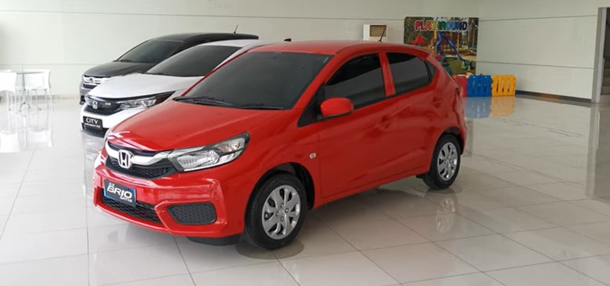 mobil honda brio