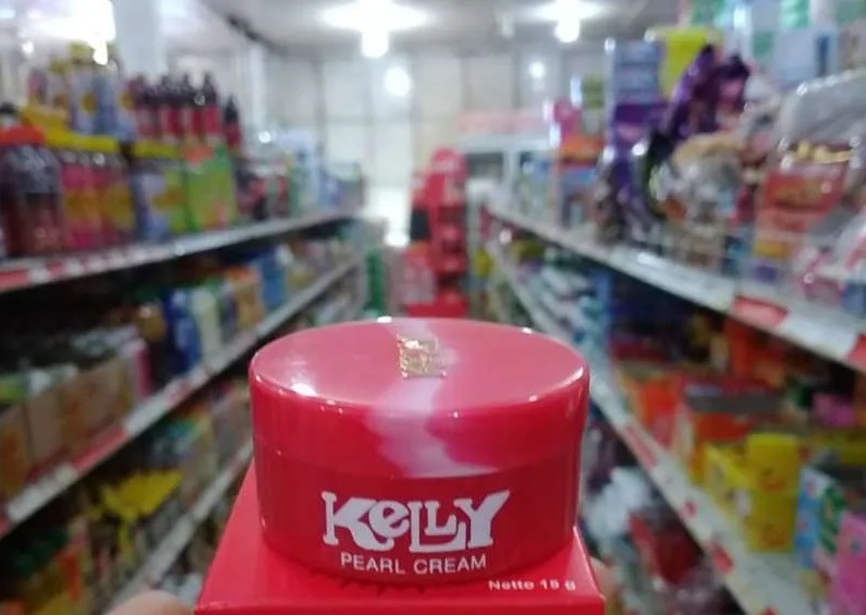 Harga Bedak Kelly di Indomaret