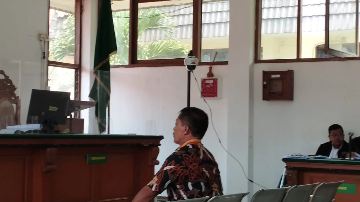 Sunjaya Purwadisastra sidang