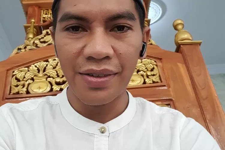 Agus Faisal Hamzah SPdi, Pengajar Bahasa Arab di SMAN 1 Babakan. (istimewa)