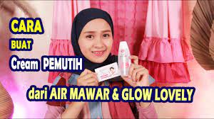 Cara membuat cream pemutih sendiri dengan campuran air mawar viva dan fair and lovely.