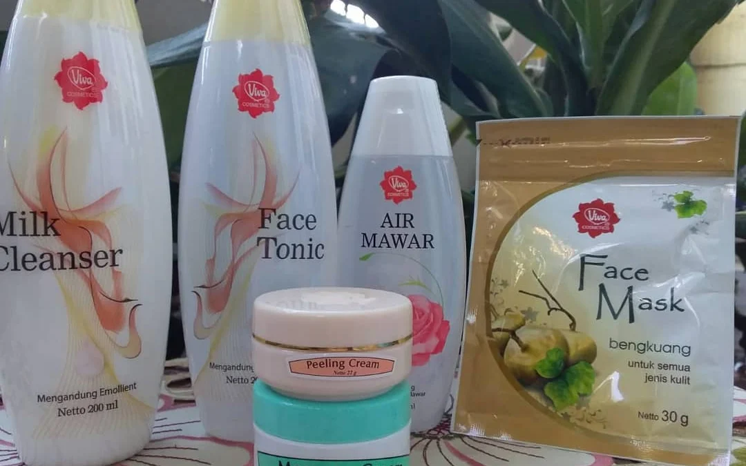 Cara menggunakan air mawar dan milk cleanser