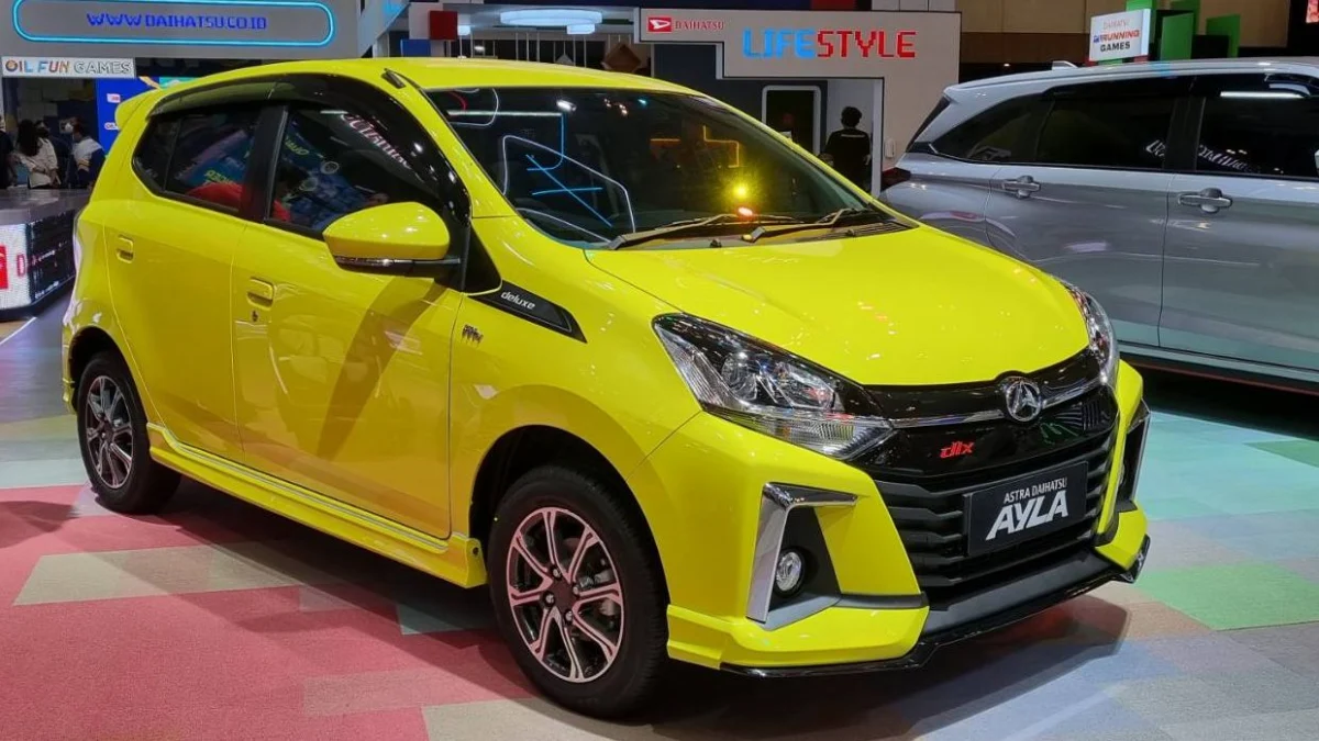 MOBIL MATIC YANG KEREN BANGET DI PAKAI KELUARGA UNTUK LIBURAN