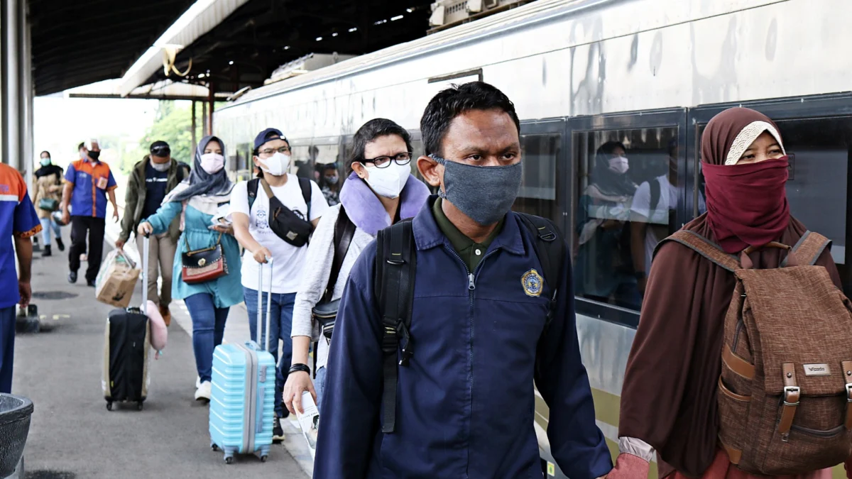 Syarat Terbaru Naik Kereta Api Mulai 12 Juni 2023. Berikut 5 Pesyaratan Naik Kereta Api