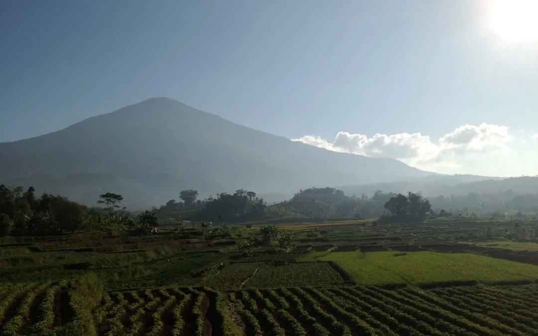 Wisata Alam Kuningan yang Asri, Sejuk dan Cantik