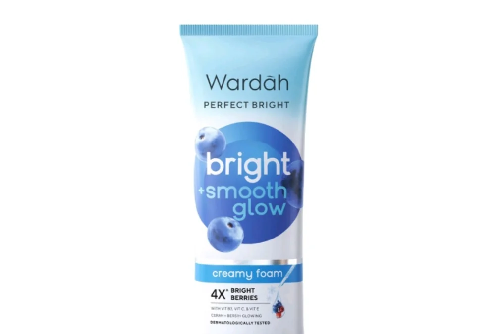 Wardah Perfect Bright Creamy Foam Bright + Smooth Glow